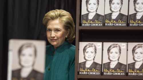 hillary-clinton-book-signing-costcos-2
